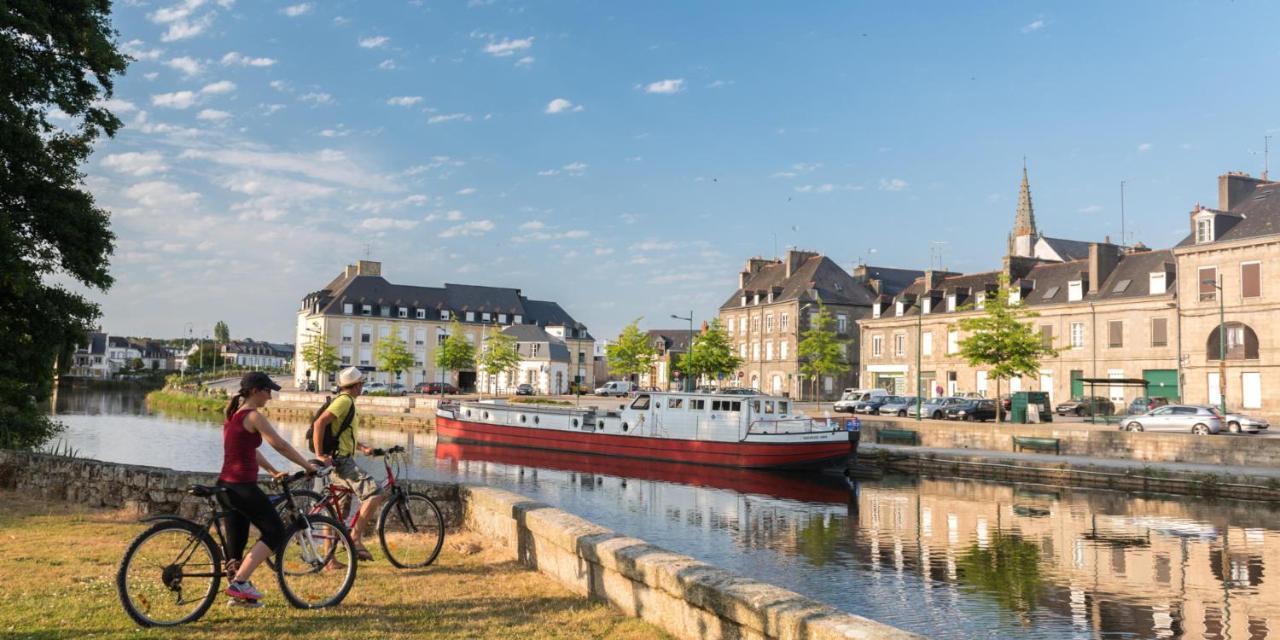 Appartement De Caractere Pontivy Centre Exteriör bild